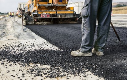 Maszyny do rozkładania mieszanek mineralno asfaltowych kl.II